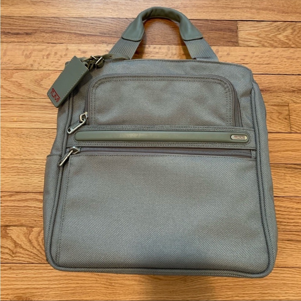 Tumi Tote